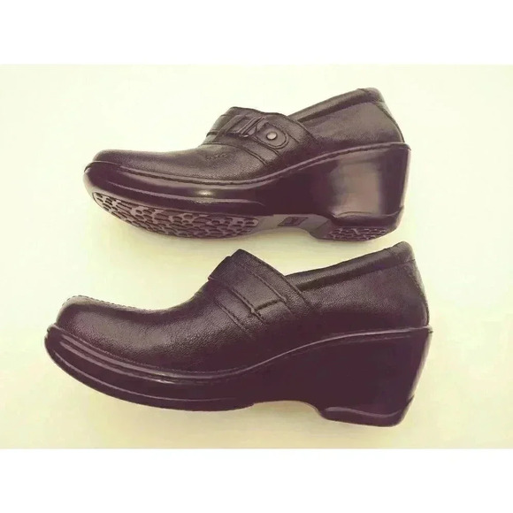 BOC Born Concept Womens Black Clog Leather Slip on Shoes Sz 8 M - Picture 10 of 11